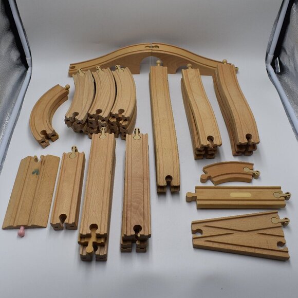 Maxim Wooden Train Ascending Track - 2 Pack 8 Inch Pieces For Multi-Level Layouts